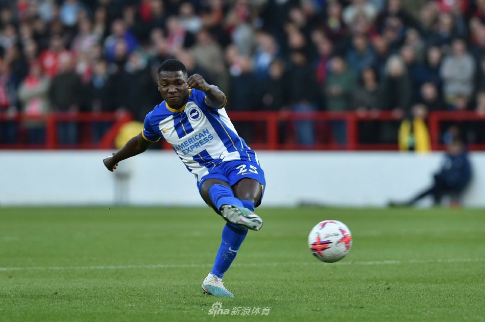 他在场上的 他在场上的