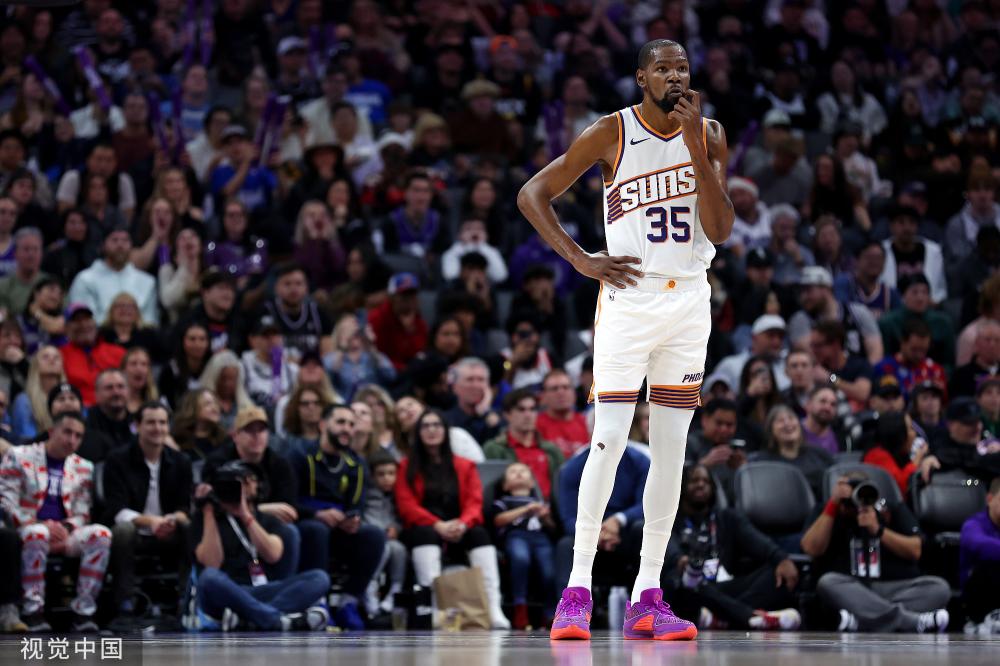 而她在比赛 而她在比赛